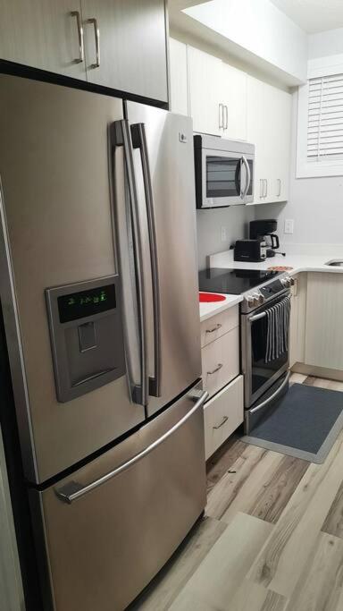 Carsonway Basement Suite Edmonton Kültér fotó